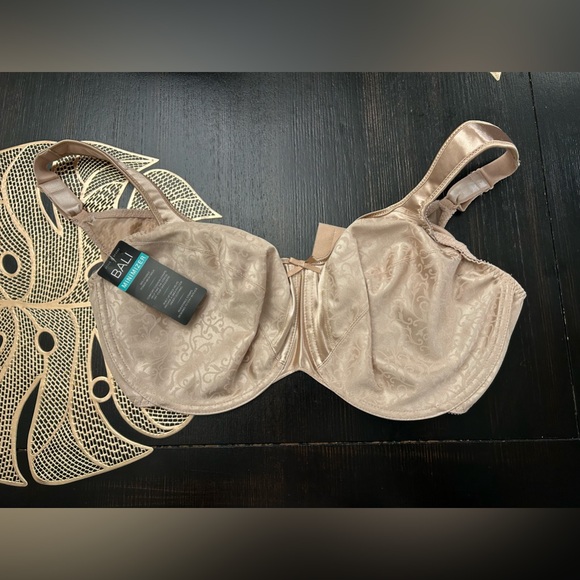 Bali Women's Satin Tracings Minimizer Bra Bustline Slimmer Underwire Bra 40DD - Picture 6 of 9